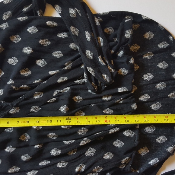 Women's Wrap-Front Mossimo Supply CO Blouse XL - Picture 3 of 4